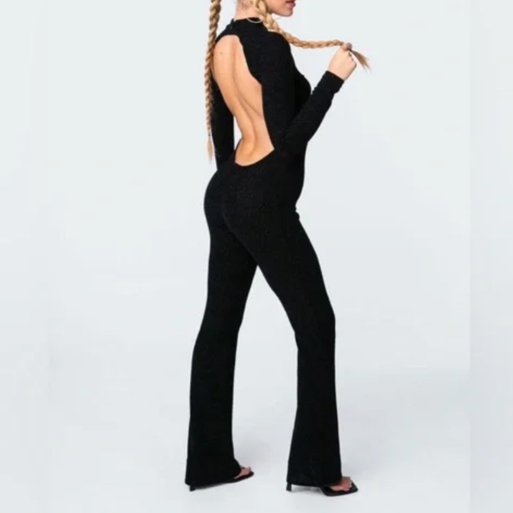 Edikted DIVINE OPEN BACK FLARE JUMPSUIT Size M
